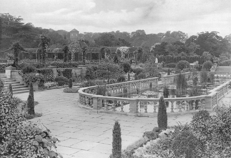 The Fond Gardens af Charles Latham