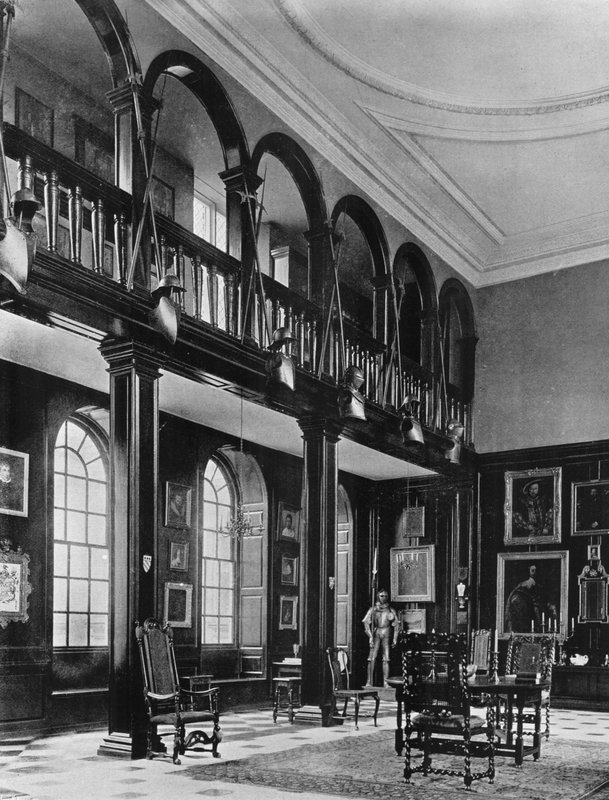 Hall Galleriet af Charles Latham