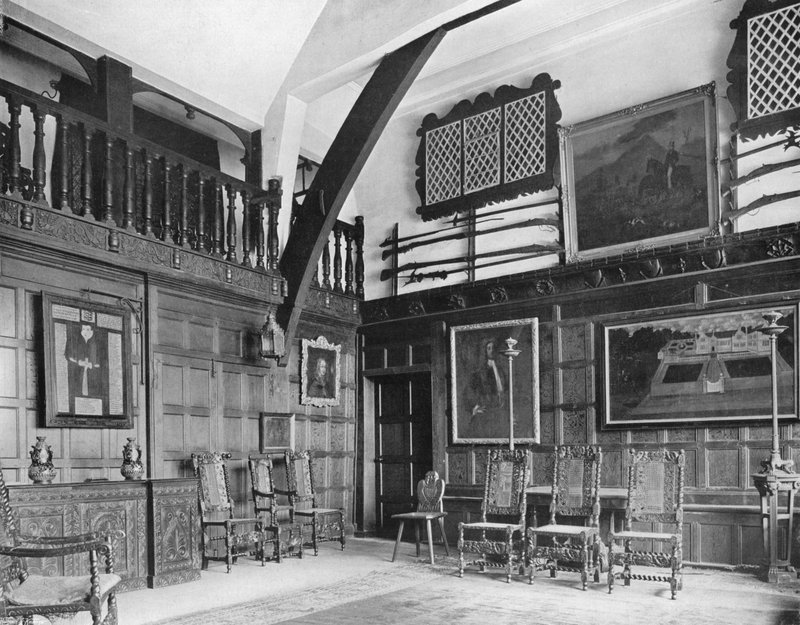 Den Gamle Sal af Charles Latham