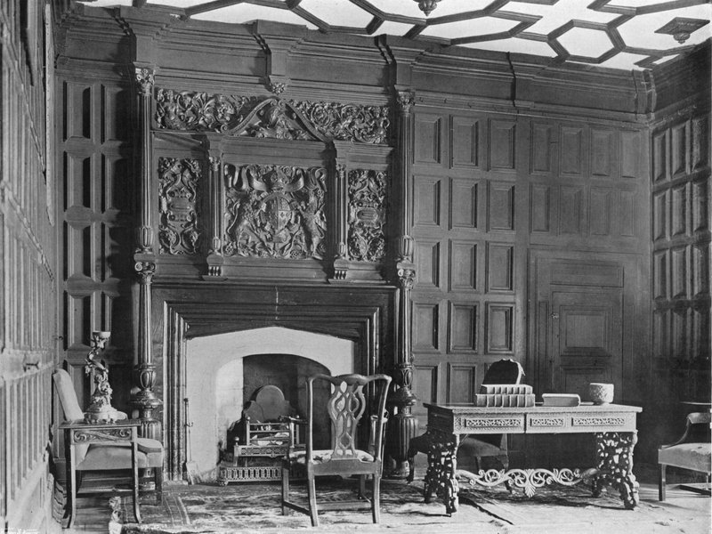 Queens Room, dato 1569 af Charles Latham