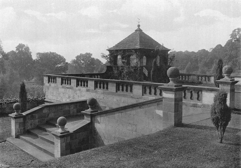 South-West Garden-House i Batsford af Charles Latham