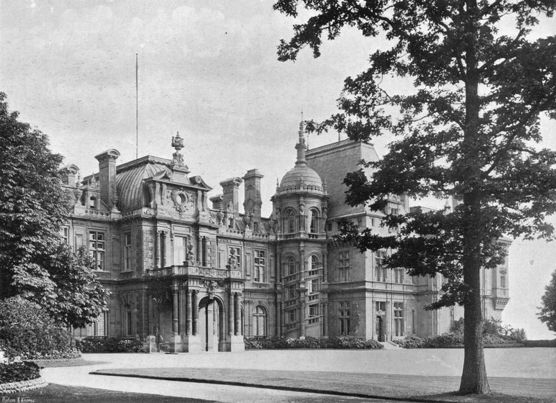 Waddesdon Manor af Charles Latham
