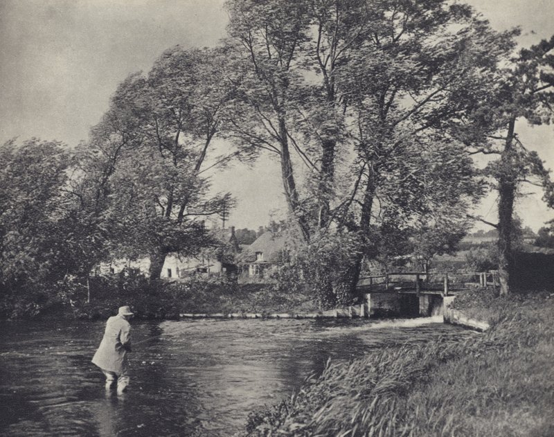 Fiskeri i stormvejr ved Ramsbury (s/h-foto) af Edward Alfred Barton