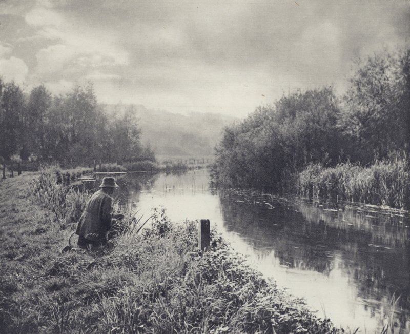 Kennet nedenfor Ramsbury (s/h-foto) af Edward Alfred Barton