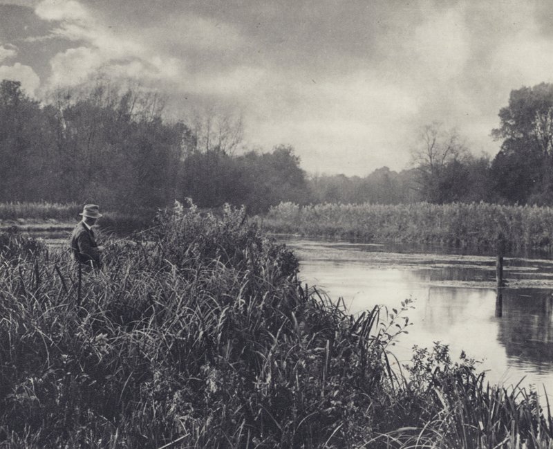 The Shallows ved Leckford on the Test (s/h-foto) af Edward Alfred Barton
