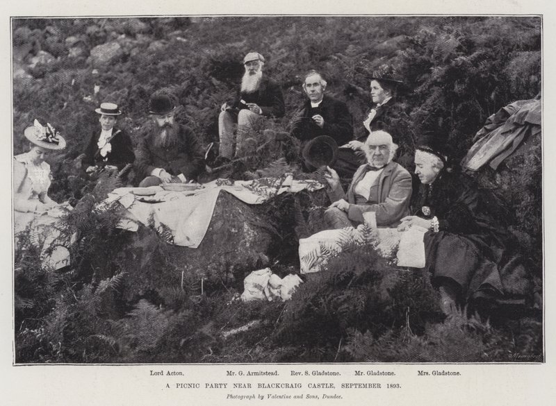 En picnicfest nær Blackcraig Castle, september 1893 af English Photographer