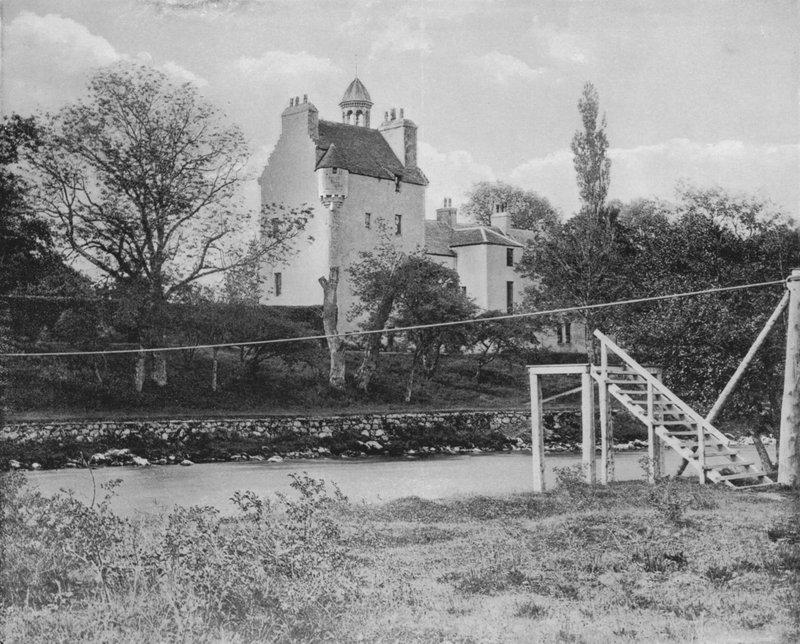 Abergeldie Castle (s/h foto) af English Photographer