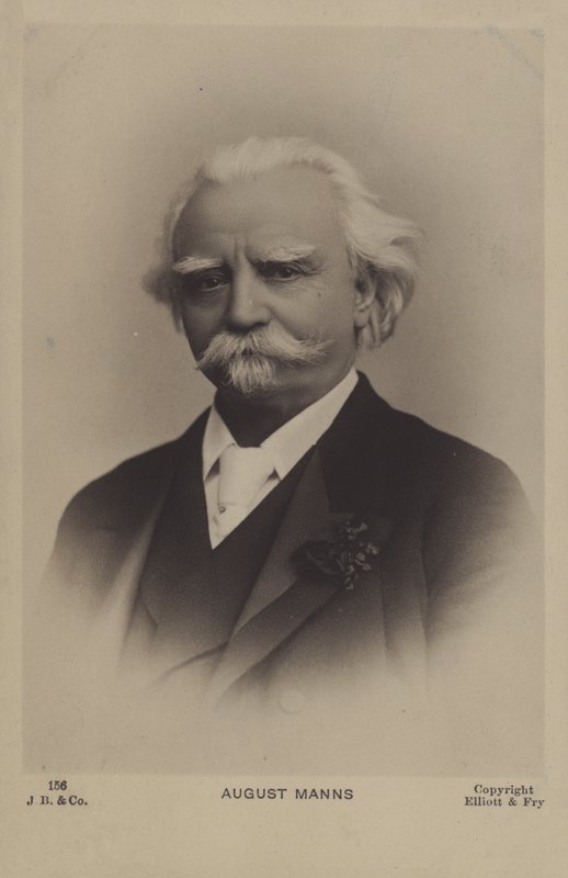 August Manns, tyskfødt britisk dirigent af English Photographer