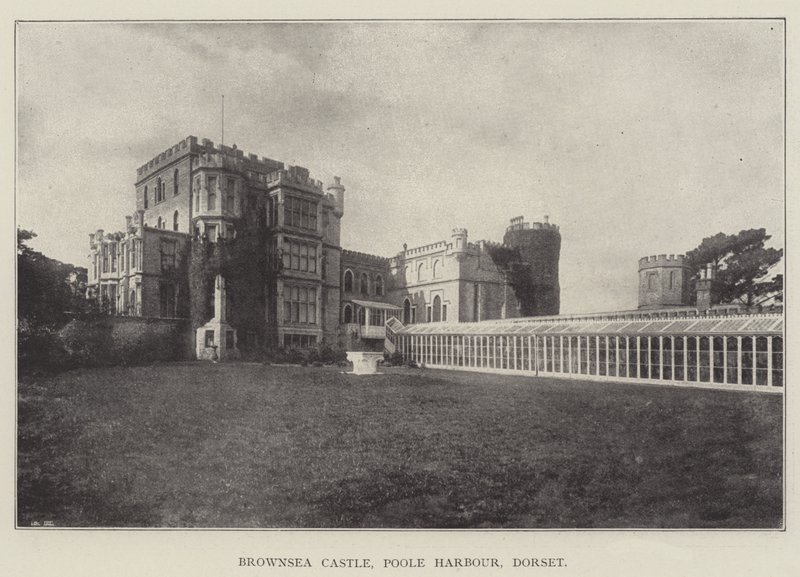 Brownsea Castle, Poole Harbour, Dorset af English Photographer