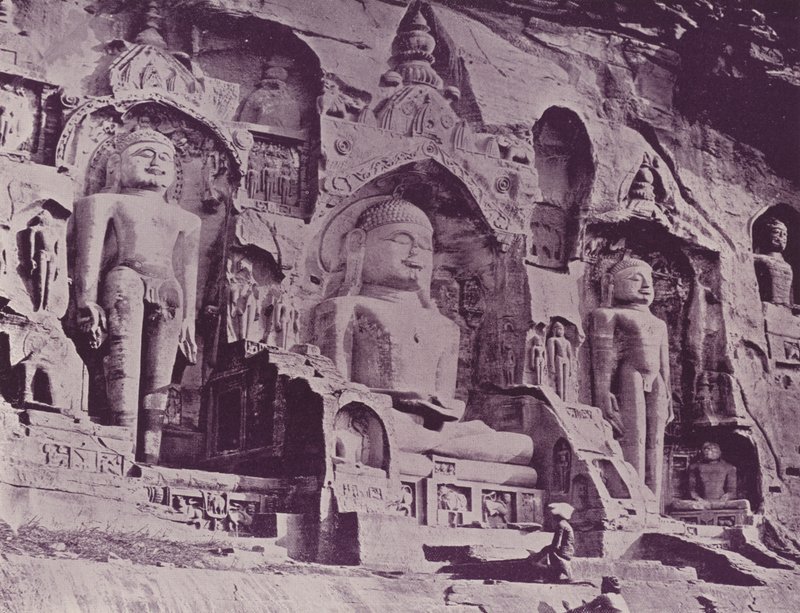 Buddhistiske figurer, The Happy Valley, Gwalior af English Photographer