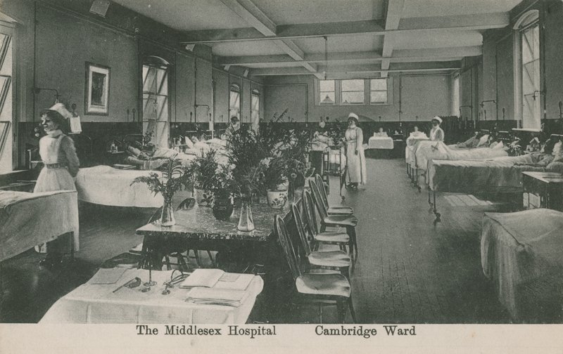Cambridge Ward, Middlesex Hospital, London. Postkort sendt 16. august 1913. af English Photographer