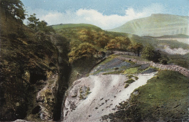 Castleton, Mam Tor and Odin Mine af English Photographer