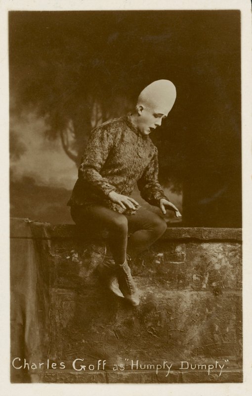 Charles Goff som Klumpe-Dumpe (s/h foto) af English Photographer