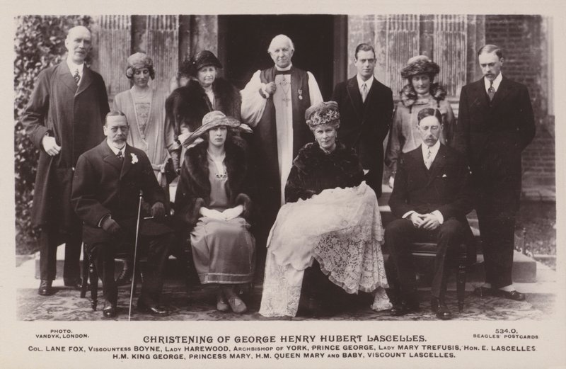 Dåb af George Henry Hubert Lascelles af English Photographer