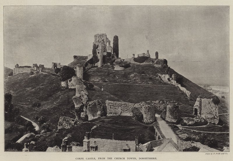 Corfe Castle, fra Church Tower, Dorsetshire af English Photographer