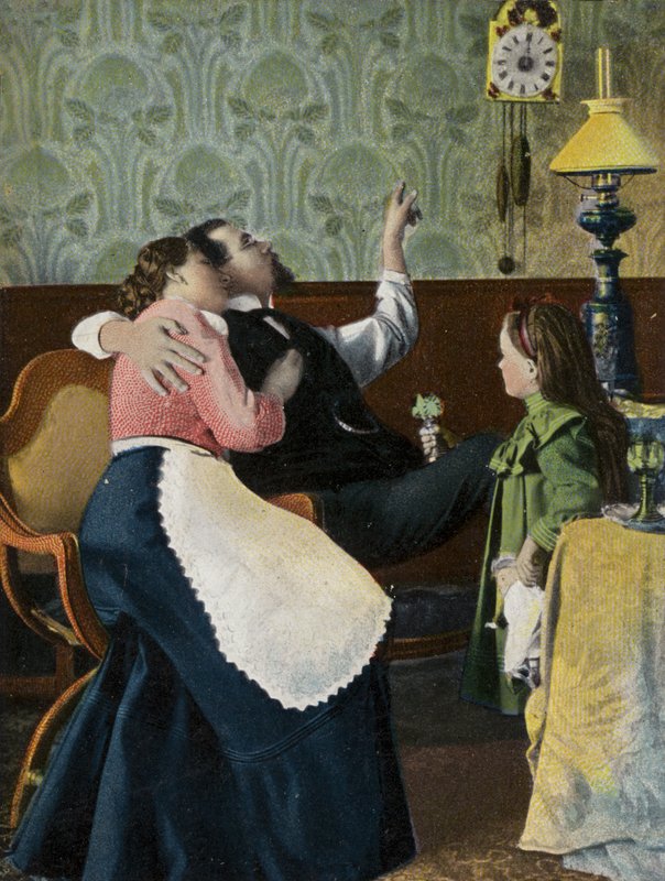 Par ser på tiden med deres lille barn (chromolitho) af English Photographer