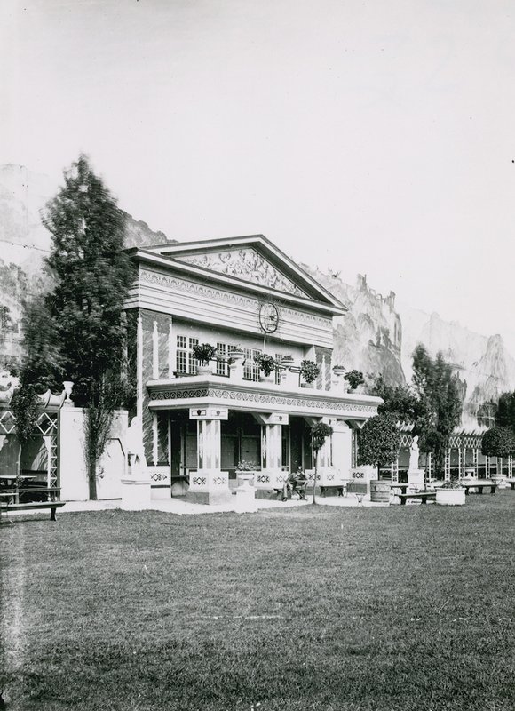 Cremorne Gardens, London: Swiss Cottage af English Photographer