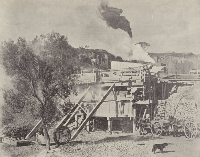 Crushing Stone, Kiama Quarries, New South Wales af English Photographer