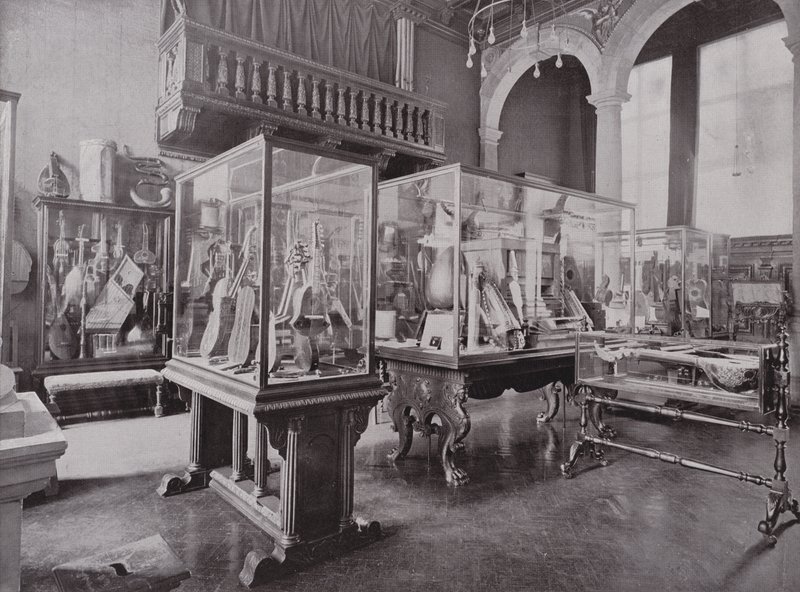 Donaldson Museum, Royal College of Music af English Photographer
