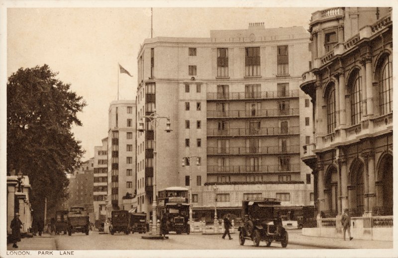 Dorchester Hotel, Park Lane, London (s/h-billede) af English Photographer