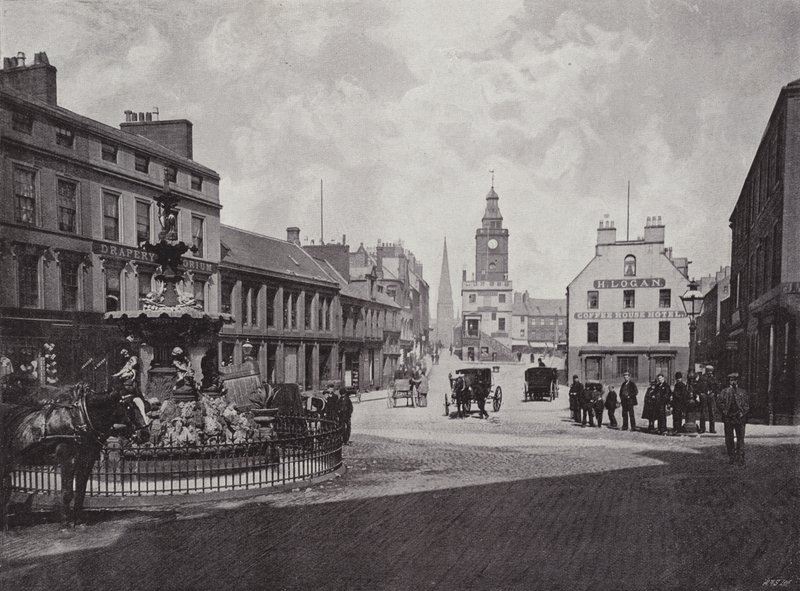 Dumfries, High Street af English Photographer