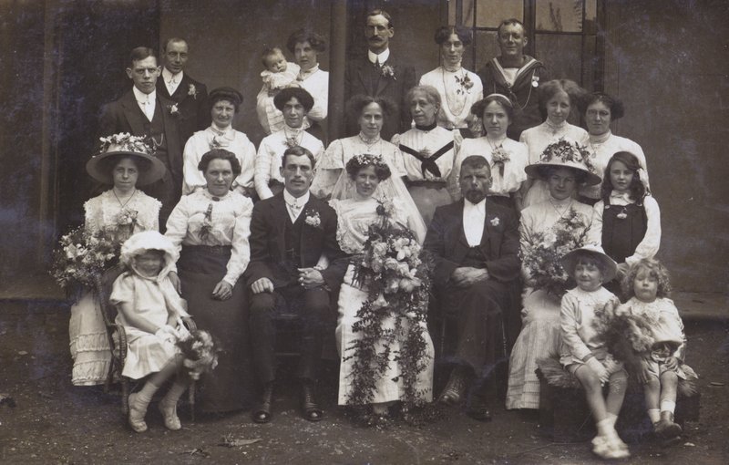 Edwardiansk bryllupsfotografi, ca. 1910 (s/h-foto) af English Photographer