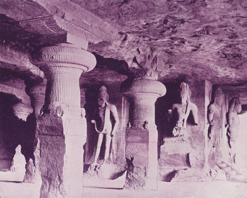 Elephanta Caves, Bombay af English Photographer