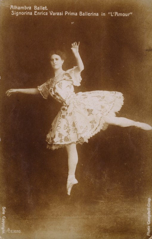 Enrica Varasi, prima ballerina i L "Amour ved Alhambra Ballet, London af English Photographer