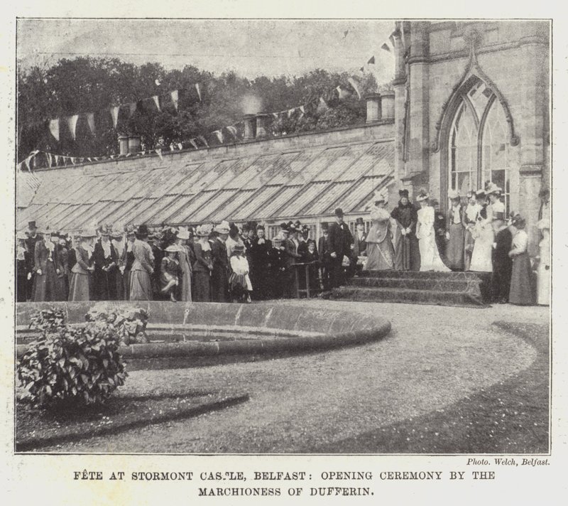 Fest på Stormont Castle, Belfast, åbningsceremoni ved Marchioness of Dufferin af English Photographer