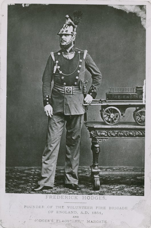 Frederick Hodges, grundlægger af det frivillige brandvæsen i England af English Photographer