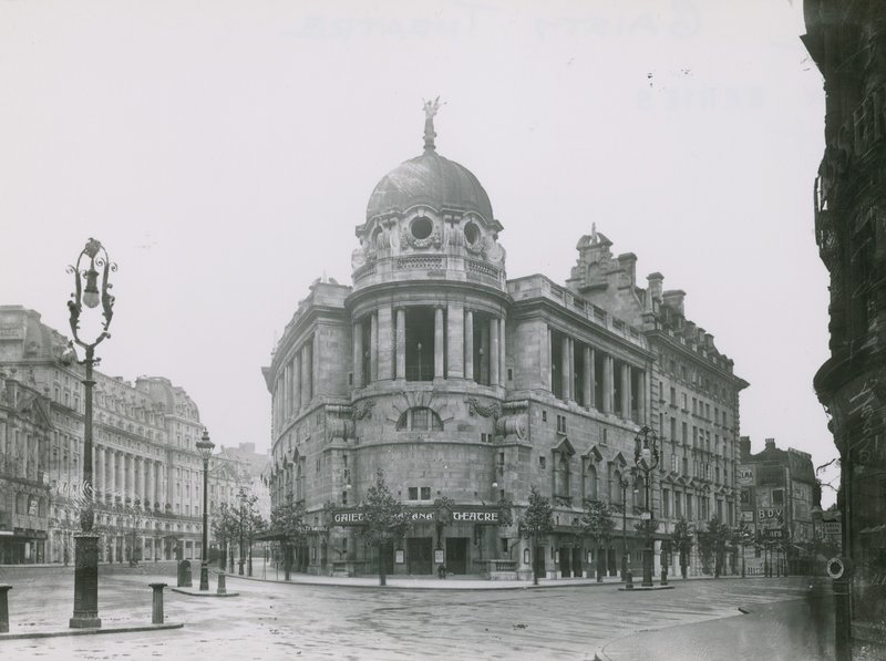 Gaiety Theatre, London af English Photographer