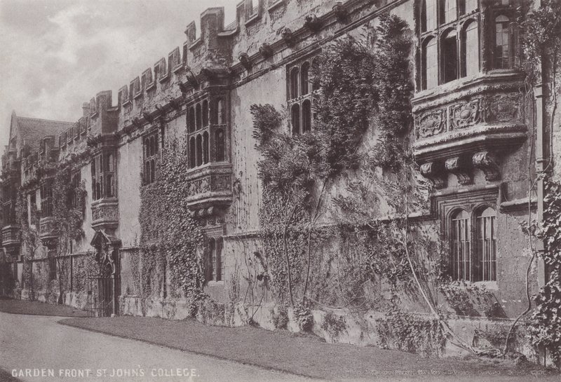 Garden Front St Johns College af English Photographer