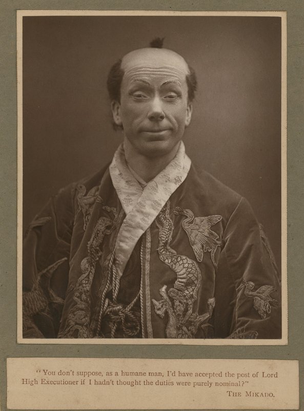 George Grossmith som Ko-Ko i The Mikado af English Photographer