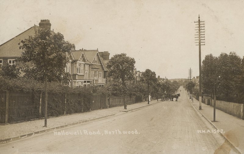Hallowell Road, Northwood, nær London (s/h-billede) af English Photographer