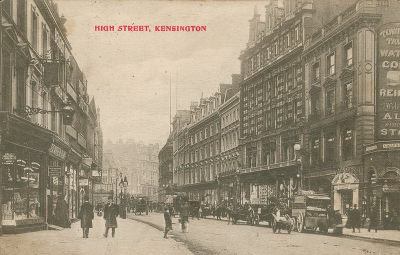 High Street, Kensington af English Photographer