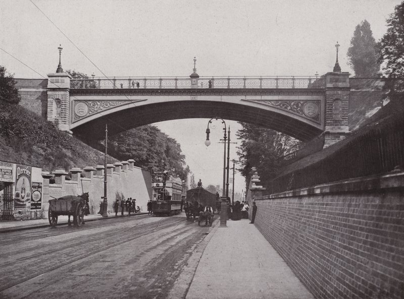 Highgate Archway af English Photographer