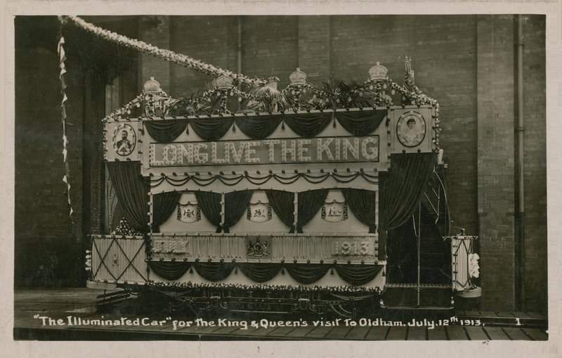 Illumineret sporvogn til minde om kongeparrets besøg i Oldham den 12. juli 1913. Postkort sendt i 1913. af English Photographer
