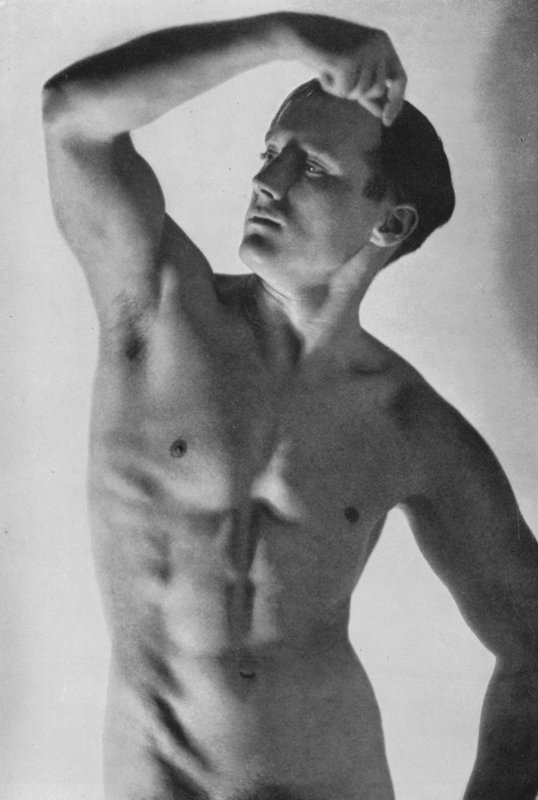 Illustration til The Male Body (s/h foto) af English Photographer
