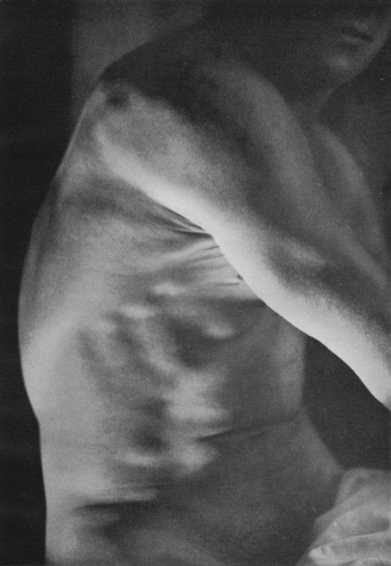 Illustration til The Male Body (s/h foto) af English Photographer