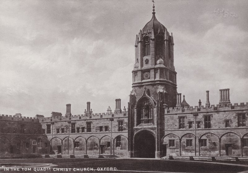 I Tom Quadrangle Christ Church, Oxford af English Photographer