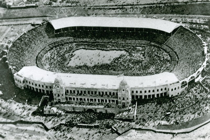 Invasion af stadion til den første Wembley Cup-finale, 1923 af English Photographer