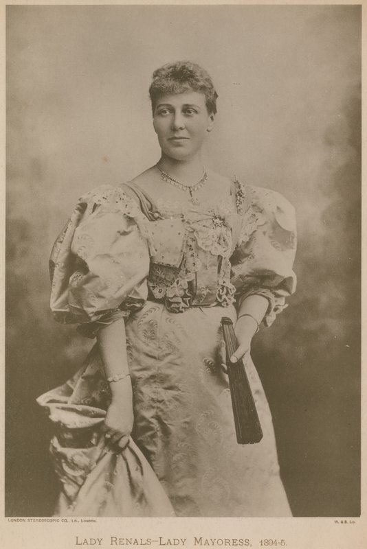 Lady Renals - Lady Borgmesterinde, 1894-95 af English Photographer