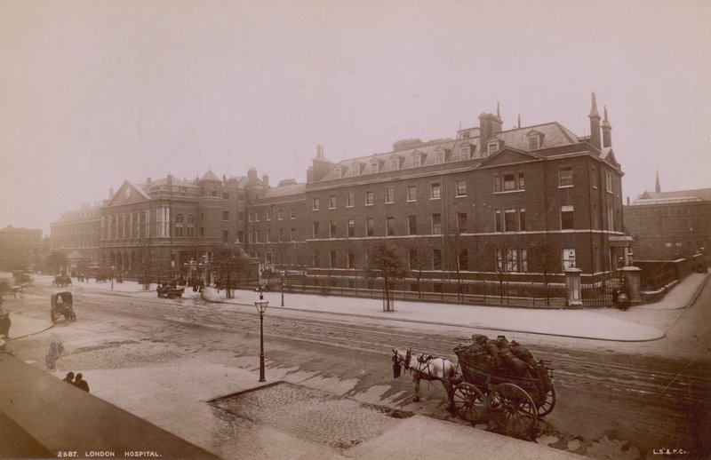 London Hospital af English Photographer
