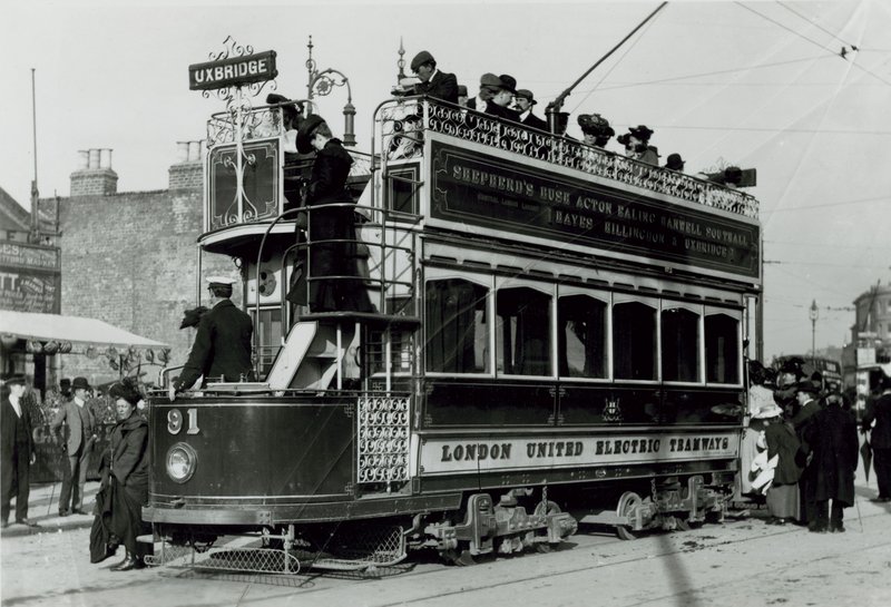 London United Electric Tramways af English Photographer