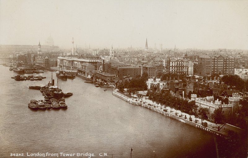 London fra London Bridge af English Photographer
