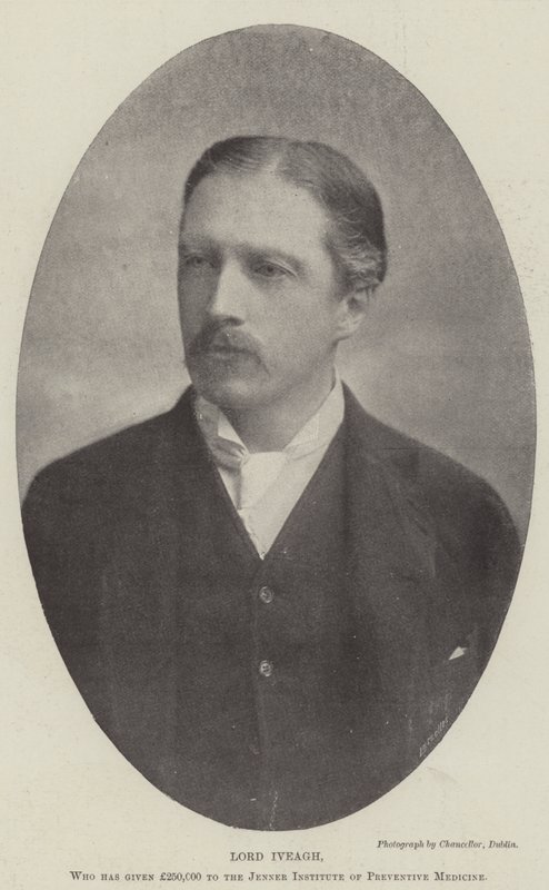 Lord Iveagh, der har givet £250.000 til Jenner Institute of Preventive Medicine af English Photographer