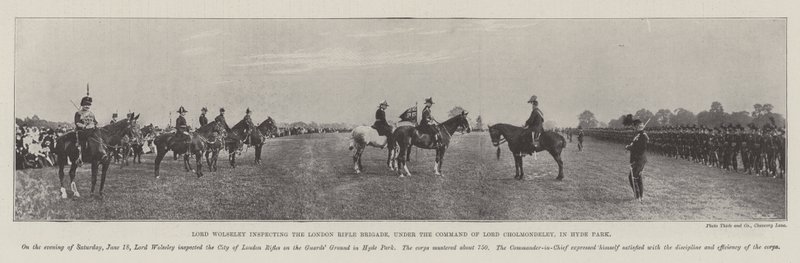 Lord Wolseley inspicerer London Rifle Brigade, under kommando af Lord Cholmondeley, i Hyde Park af English Photographer