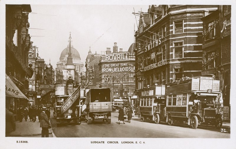 Ludgate Circus, London af English Photographer