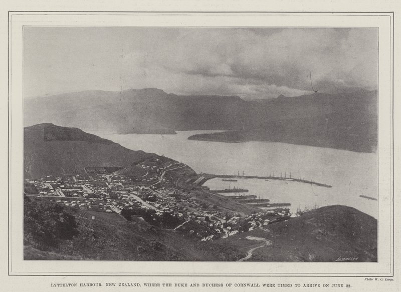 Lyttelton Harbour, New Zealand, hvor hertugen og hertuginden af Cornwall skulle ankomme den 22. juni af English Photographer
