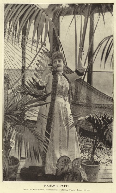 Madame Patti af English Photographer